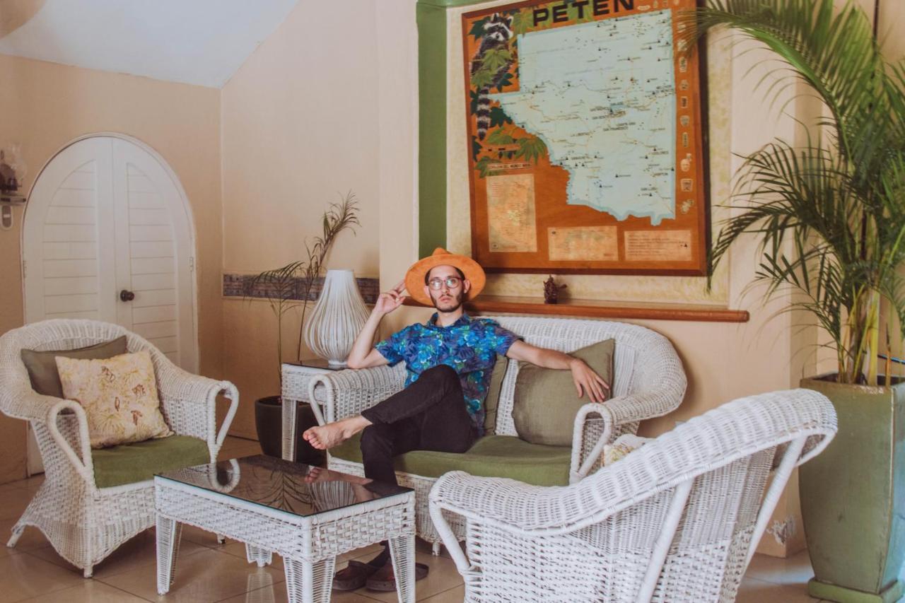 Hotel Peten Express Flores Luaran gambar