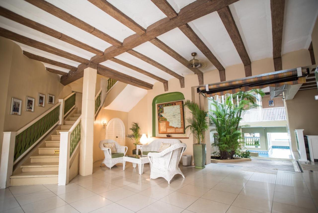 Hotel Peten Express Flores Luaran gambar
